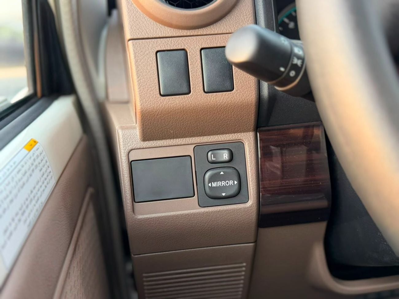 تويوتا لاند كروزر 70 HT VXR 5 DOORS 4.0L