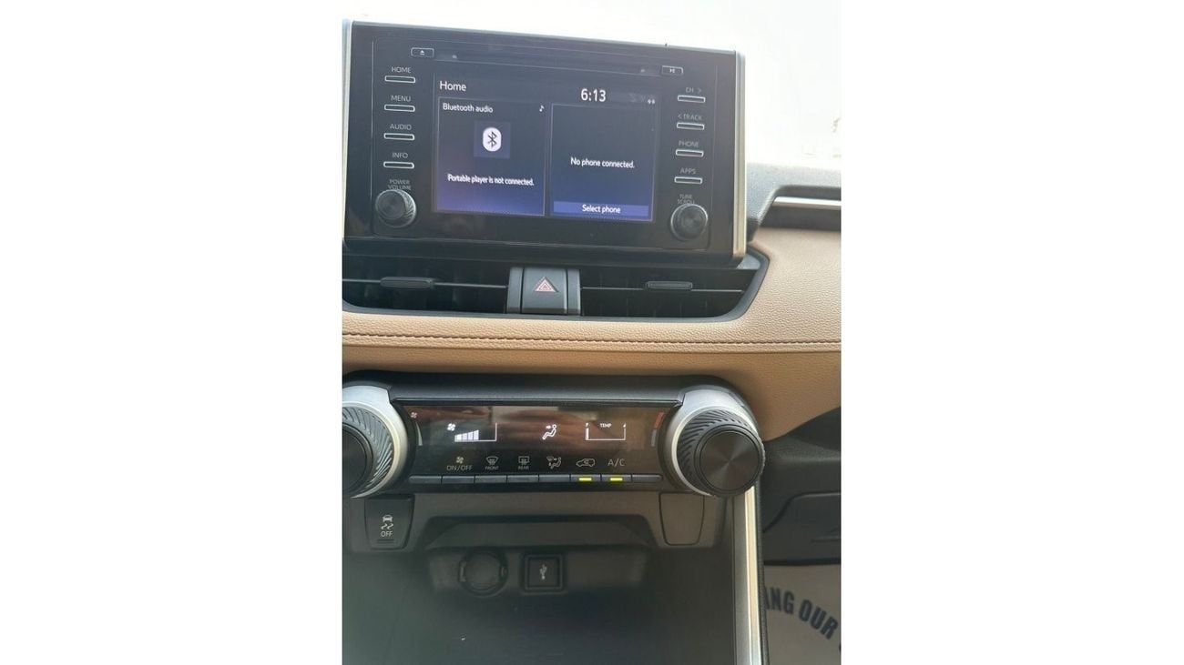 تويوتا راف ٤ LE