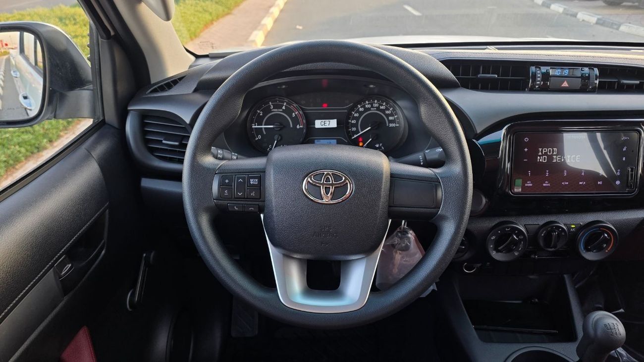 تويوتا هيلوكس DLX 2026 TOYOTA HILUX D/C 2.4L DSL 6-SPEED M/T (MANUAL WINDOWS)