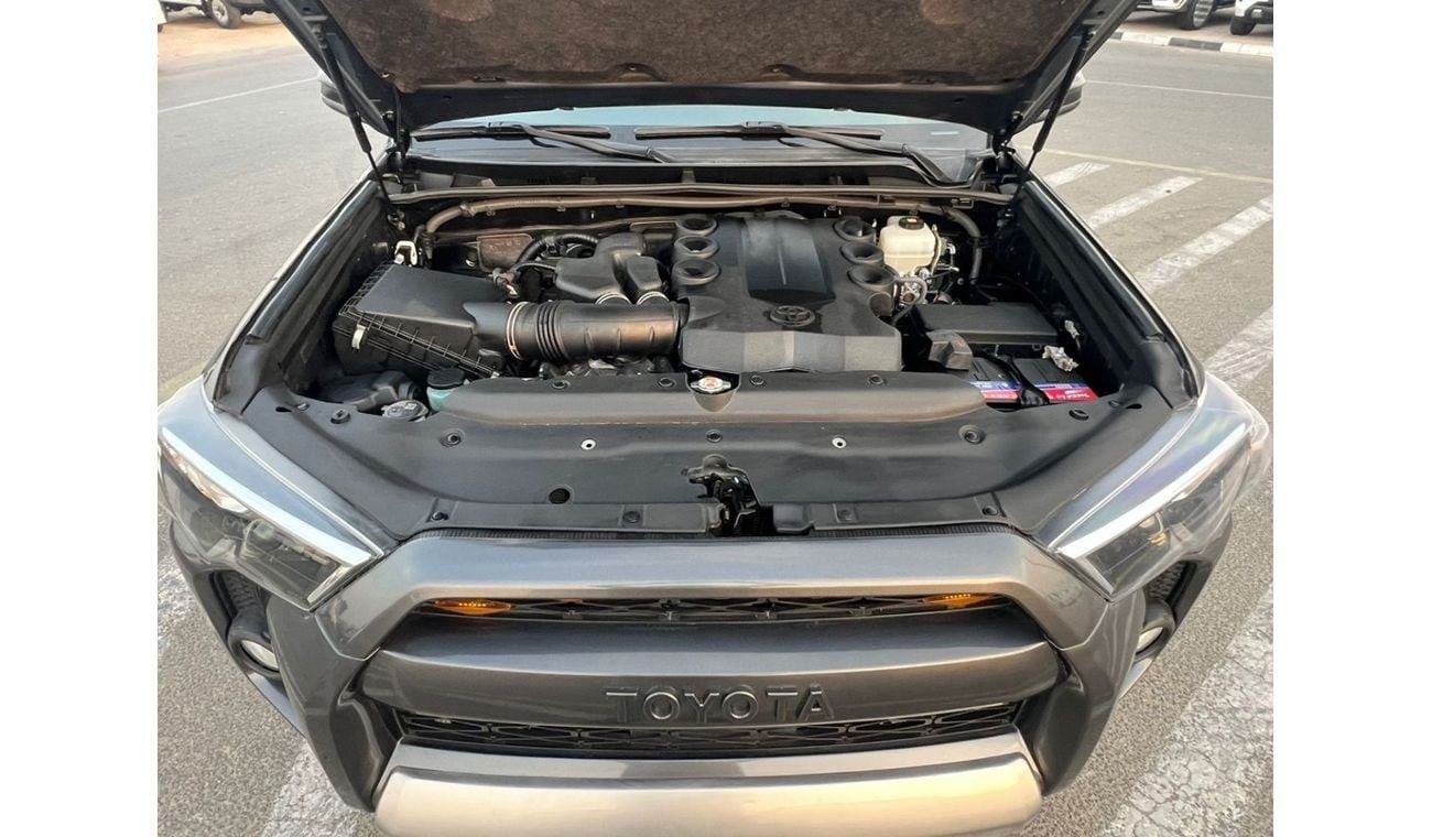 Toyota 4Runner 2019 TOYOTA 4RUNNER, TRD OFF ROAD - 4x4 - 4.0L V6 - Diff Lock and Crawl Control - 46600 Mileage