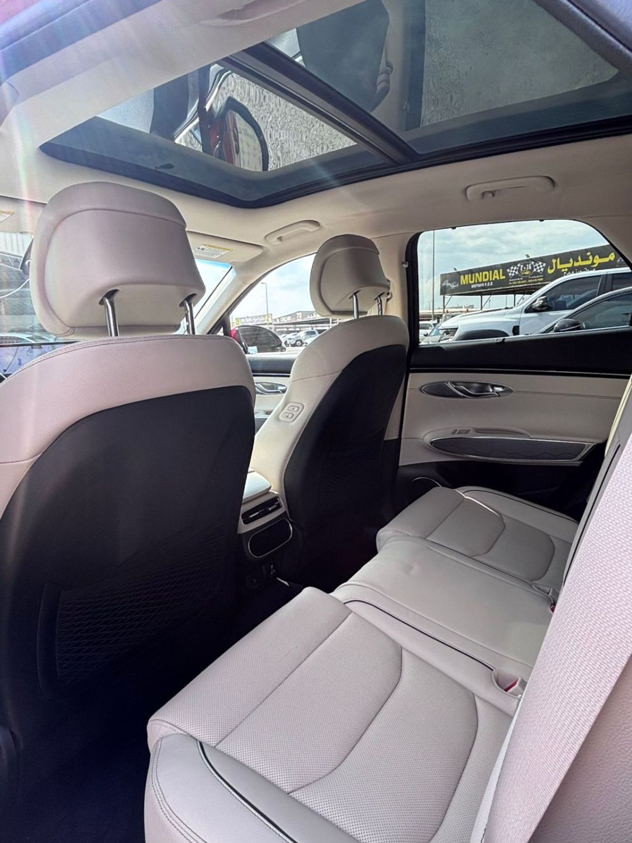 Genesis GV70 Prestige Plus 2.5L AWD