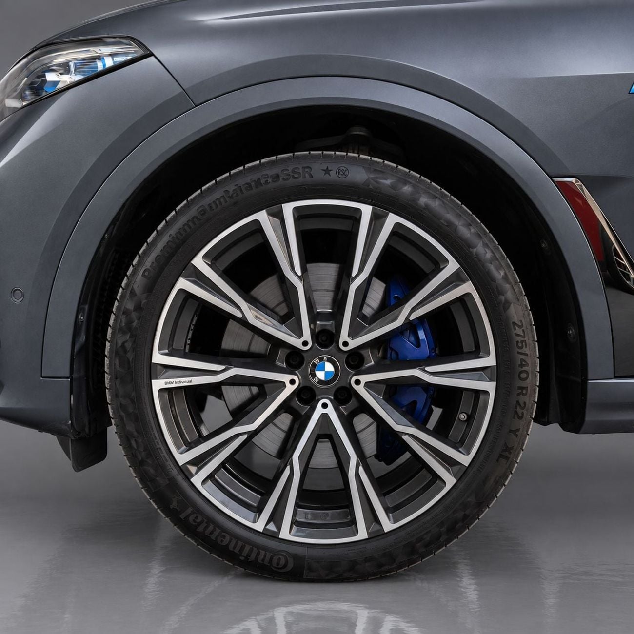 BMW X7 40i M SPORT 2,778 P.M • 0% Downpayment • BMW X7 40i M Sport • 1 Year Warranty