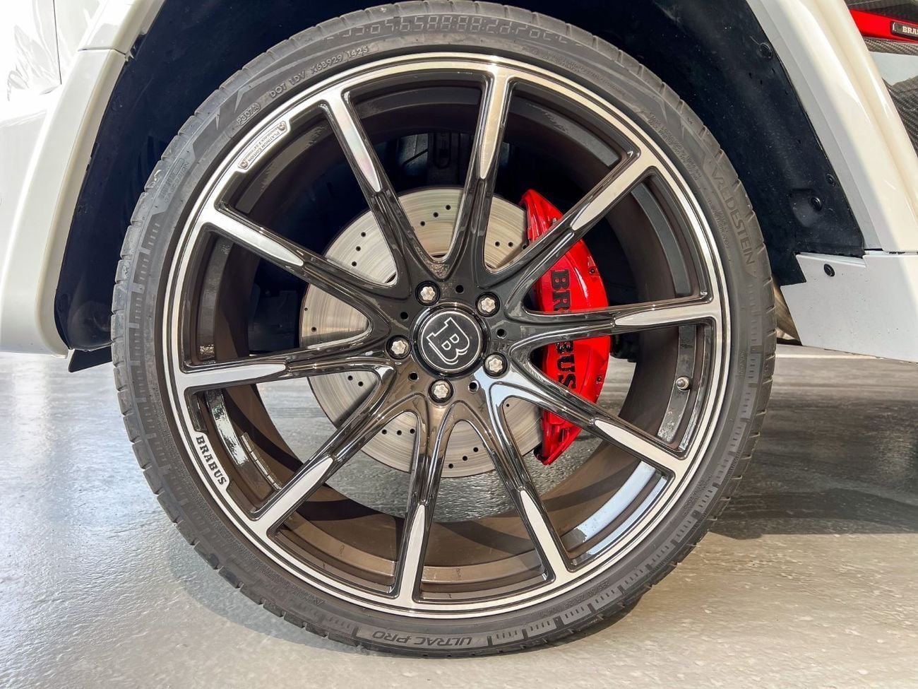 مرسيدس بنز G 63 AMG BRABUS G800 4MATIC SUV - BRABUS KIT