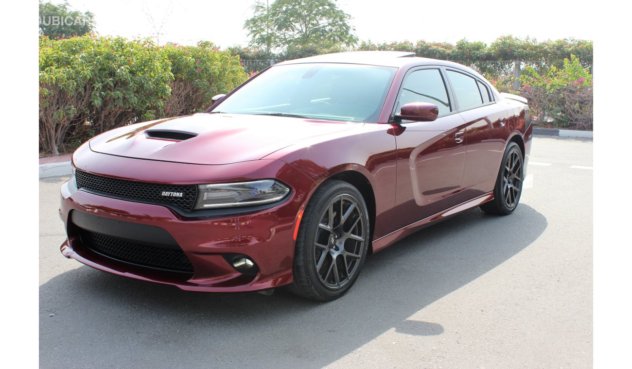 Dodge Charger 2017 DAYTONA/ HEMI /GCC/ FULL SERVICE HISTORY WITH WARRANTY TO 2022 OR 100K /al-futtaim