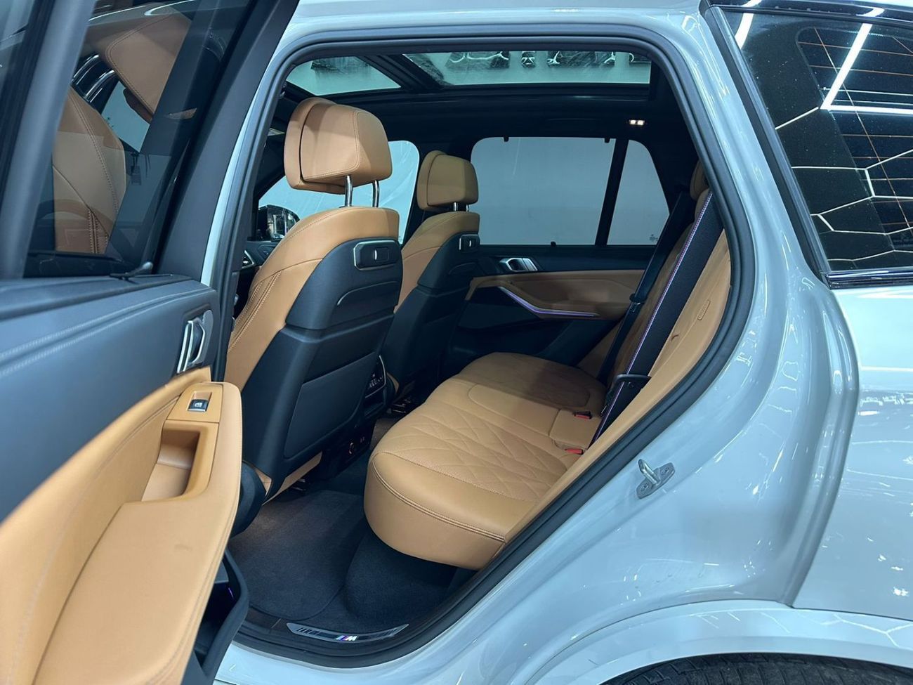 BMW X5 40i xDrive 3.0L AED 6,325 / Month | 0% Down Payment | Premium Performance SUV | GCC Specs