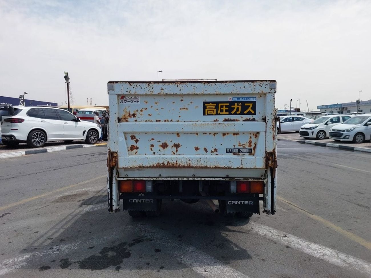 ميتسوبيشي فوسو كانتير (RAMADAN OFFER) MITSUBISHI CANTER TRUCK RHD 1997 MODEL 4.5 L DIESEL MANUAL(PM20794)