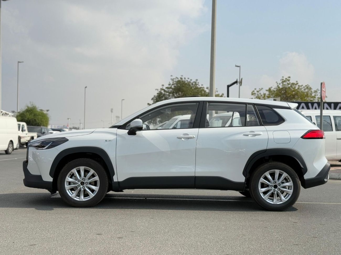 Toyota Corolla Cross EXPORT ONLY - TOYOTA COROLLA CROSS 2.0L (HEV)