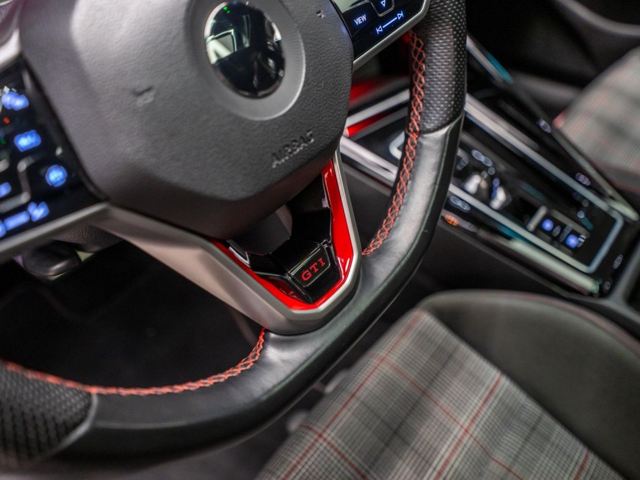 فولكس واجن جولف GTI Sport 2.0T