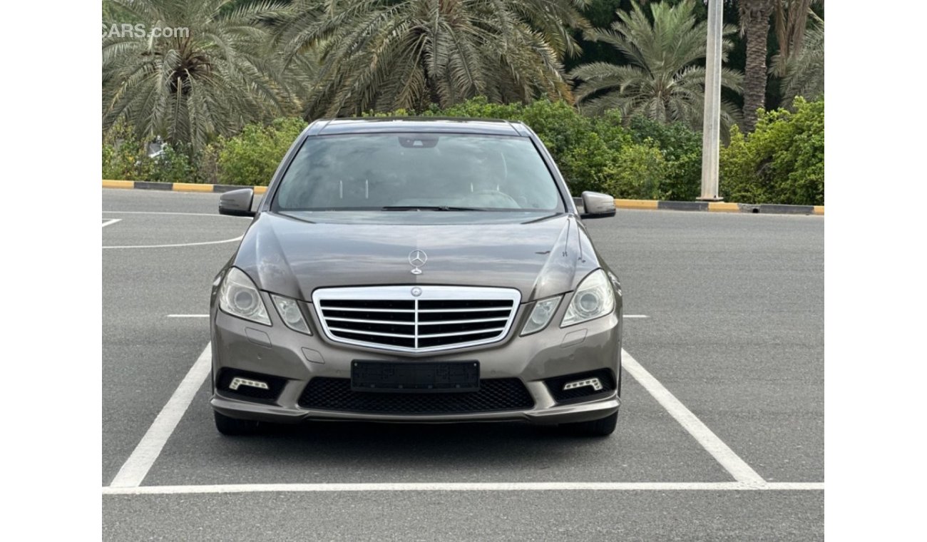 Mercedes-Benz E 250 MODEL 2010 GCC CAR PERFECT CONDITION INSIDE AND OUTSIDE FULL OPTION PANORAMIC ROOF LEATHER SEATS