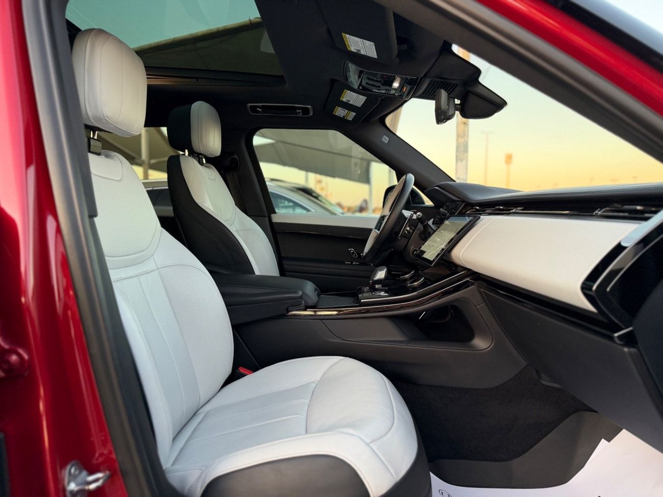 Land Rover Range Rover Sport SE P400 3.0L Range Rover Sport SE P400 V6 / USA / 2023 / Very clean condition