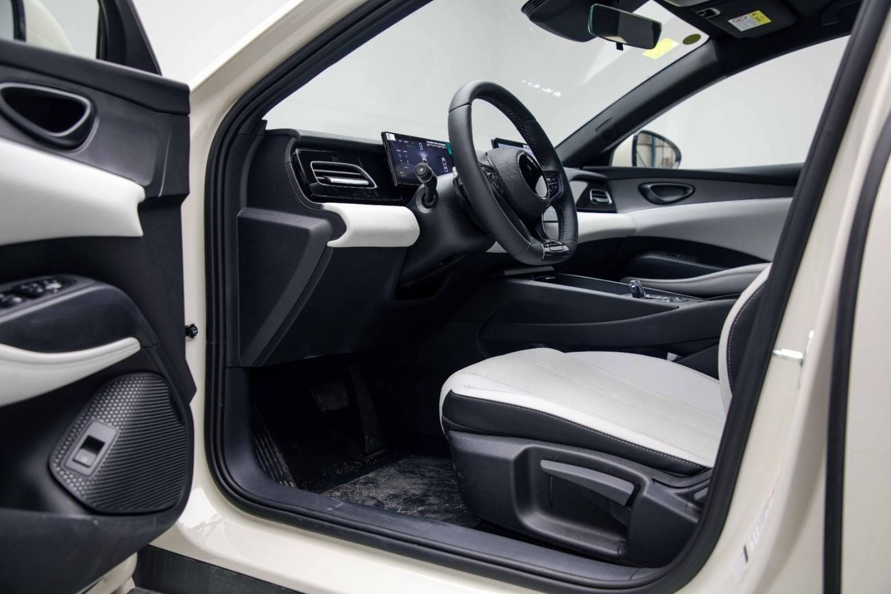 BYD Seal 06 DM-i ID Luxury 1.5L - Warm Tea Grey Inside Grey | Export Only