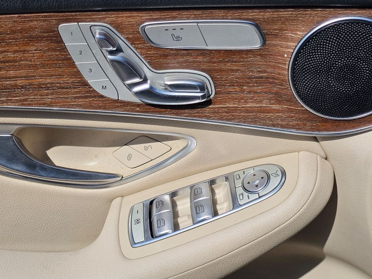 Mercedes-Benz GLC 300 Std 2.0L