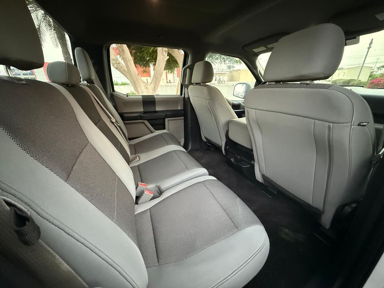 Ford F-150 XL FX4 Platinum 5.0L FX4  5.0L FORD F150 2019 GCC V8 FX4 IN GOOD CONDITION