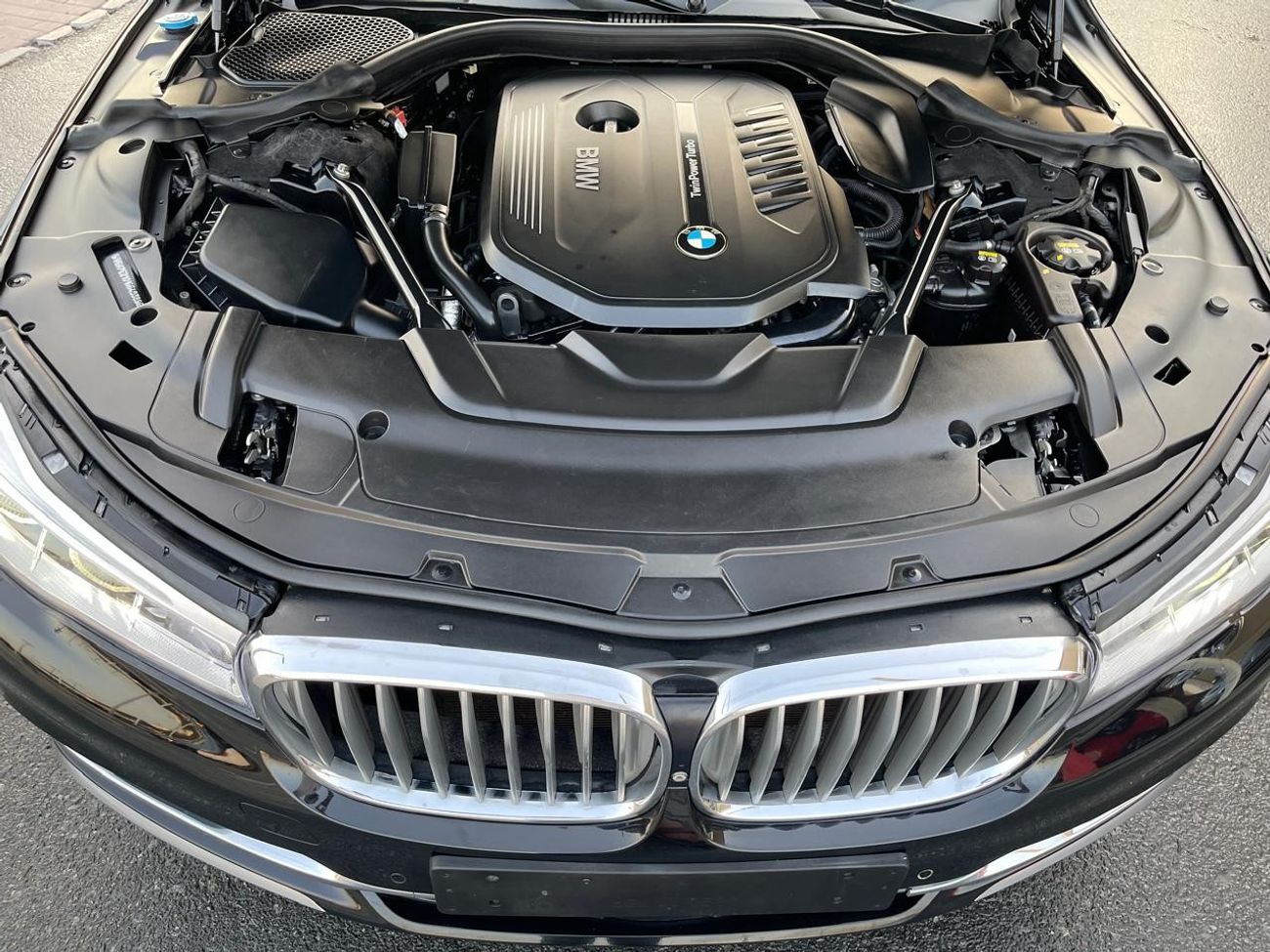 بي أم دبليو 740Li اكسكلوسيف