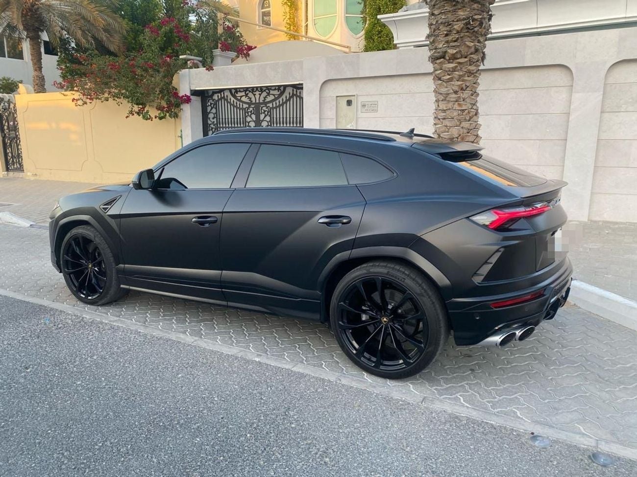 لامبورغيني اوروس STD 4.0T V8