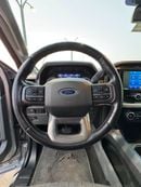 Ford F-150 XLT CREW CAB