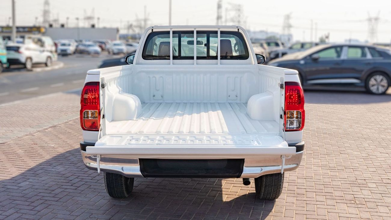 تويوتا هيلوكس 