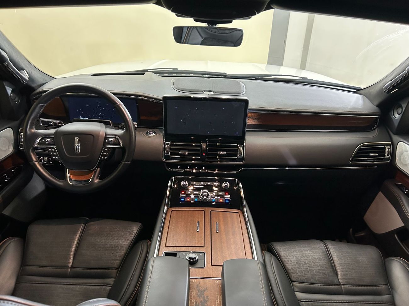 لينكولن نافيجاتور Presidential 3.5L