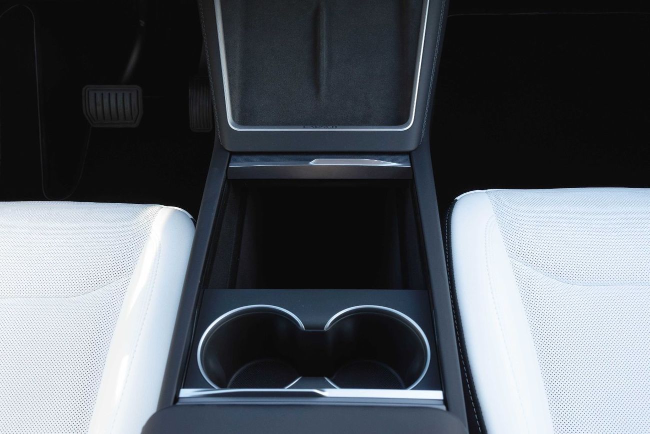 Tesla Model Y Tesla Model Y Long Range (719KM) 2025