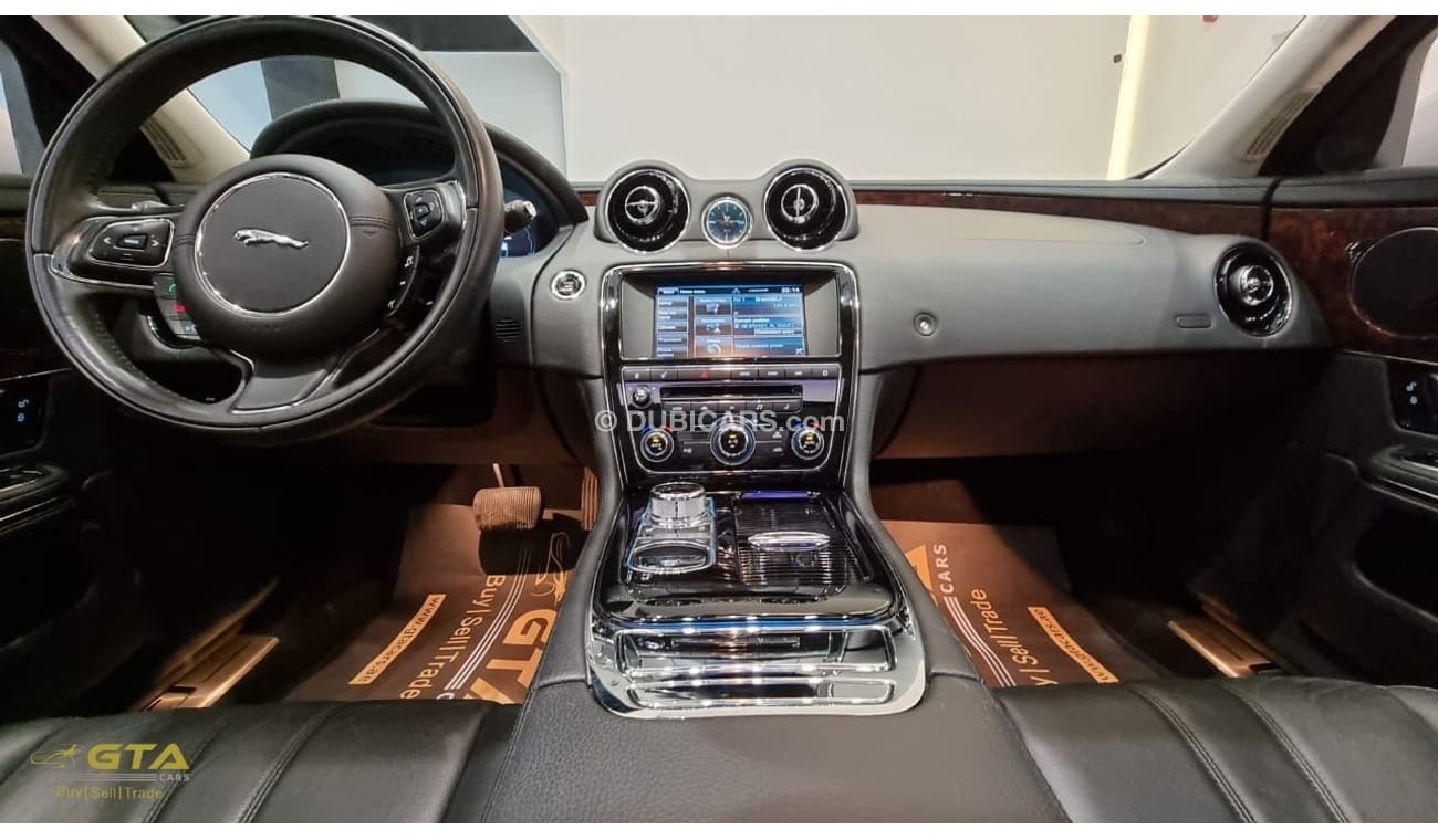 Jaguar XJ 2015 Jaguar XJ, Luxury edition, Full Jaguar Service History , GCC