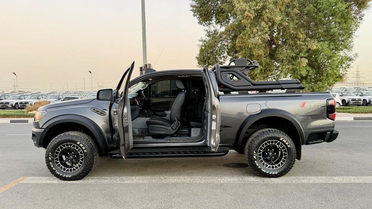 فورد رانجر RAPTOR BODY KIT INSTALLED | SMART CAB | 3.2L DIESEL | AUTOMATIC TRANSMISSION | LEATHER SEATS |