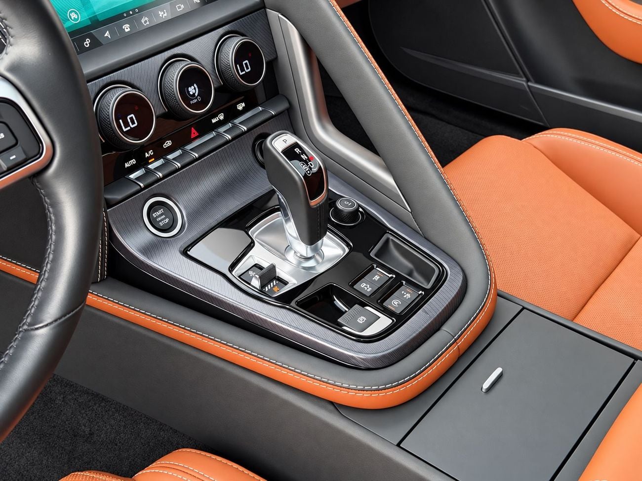 جاكوار F Type آر - ديناميك
