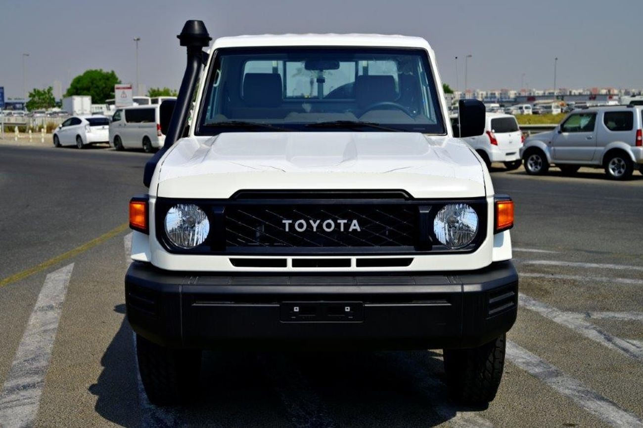 Toyota Land Cruiser Pick Up 2024 TOYOTA LAND CRUISER 79 SINGLE CAB LX V8 4.5L DIESEL 4WD MANUAL TRANSMISSION