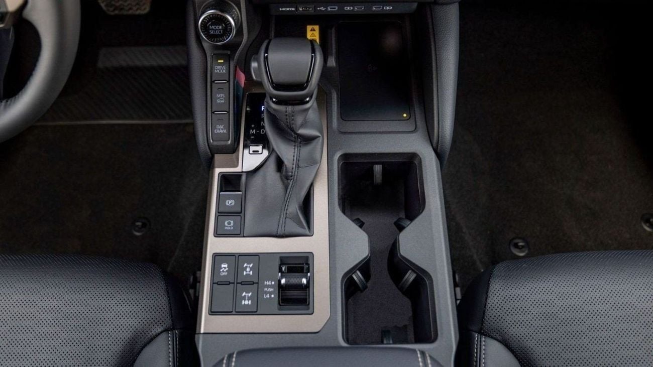 Toyota Prado TOYOTA PRADO 250 2.4P AT FIRST EDITION MY2025 – SAND & GREY ROOF