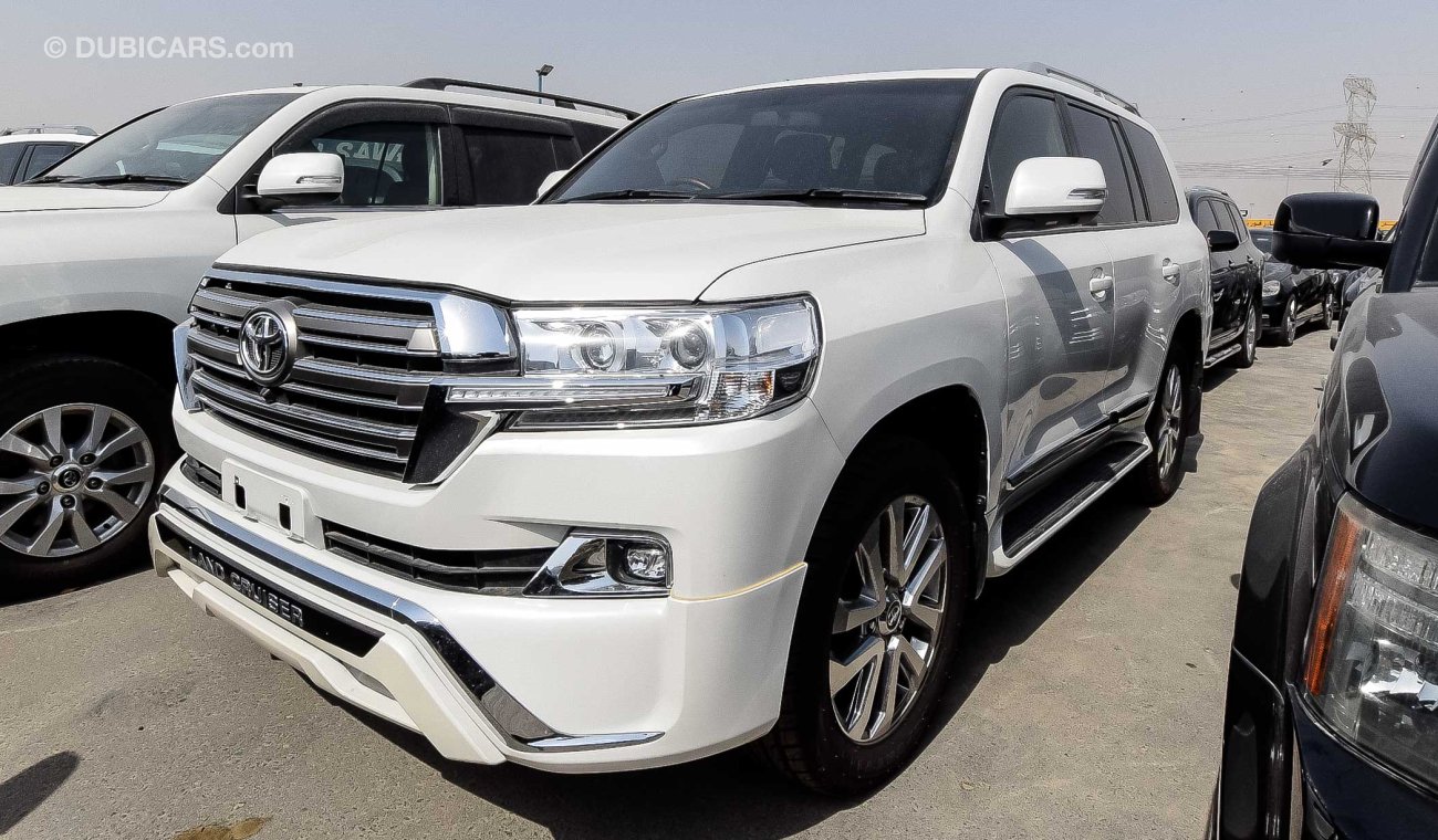 Toyota Land Cruiser V8 With 2018 Body kit