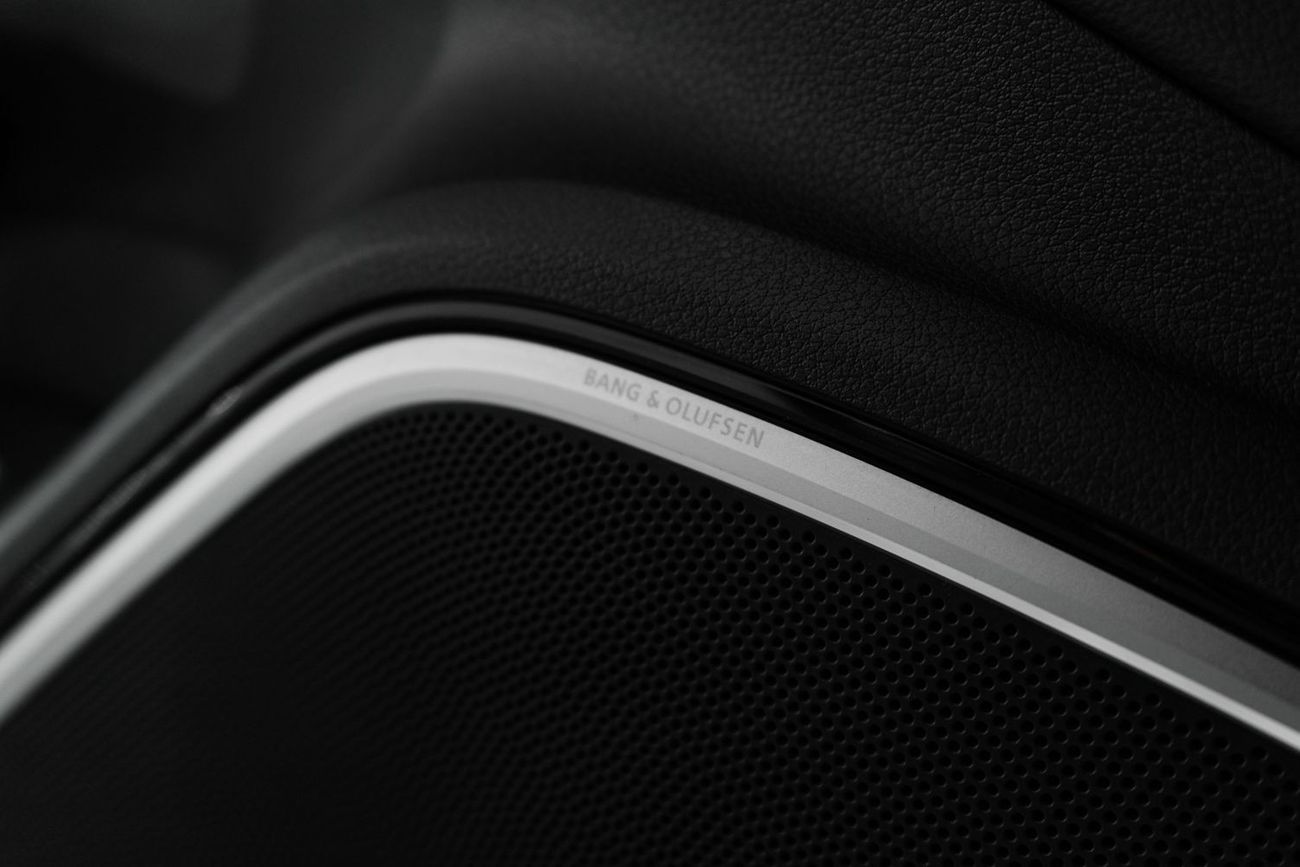 Audi RS3 TFSI quattro 2.5L (362 HP) Hatchback