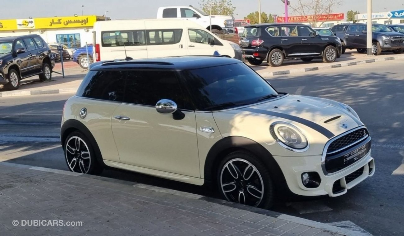 ميني كوبر إس JCW | 2018 | Agency Warranty/Service | GCC