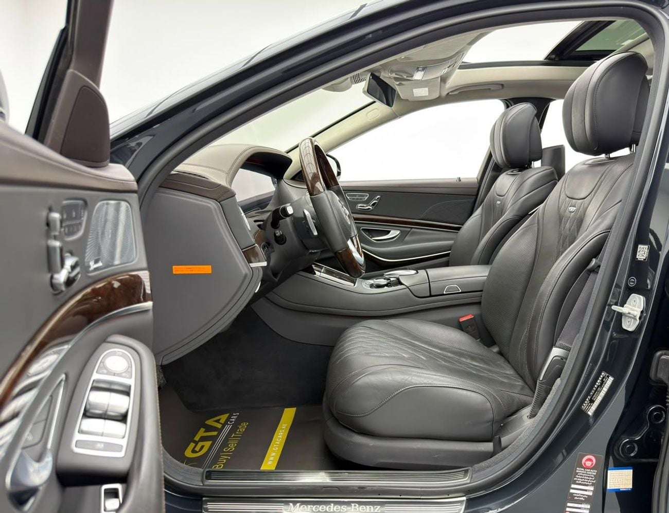 Mercedes Benz S600
