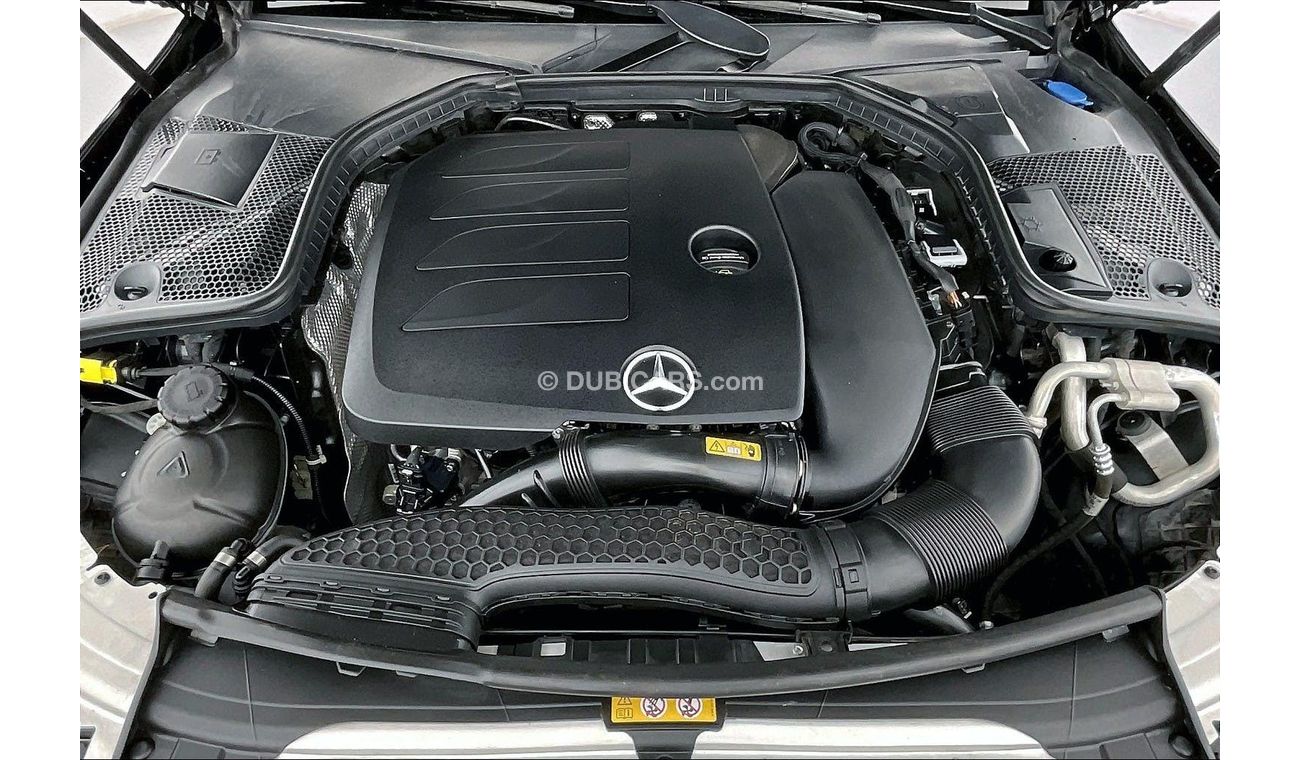 Mercedes-Benz C 200 Standard (AMG Line)