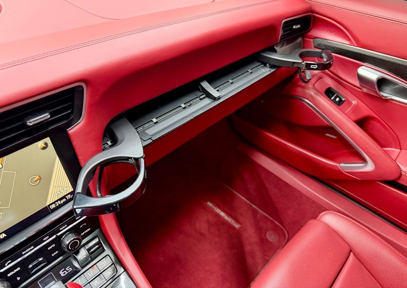 Porsche 911 Turbo S 3.8L (530 HP) Coupe