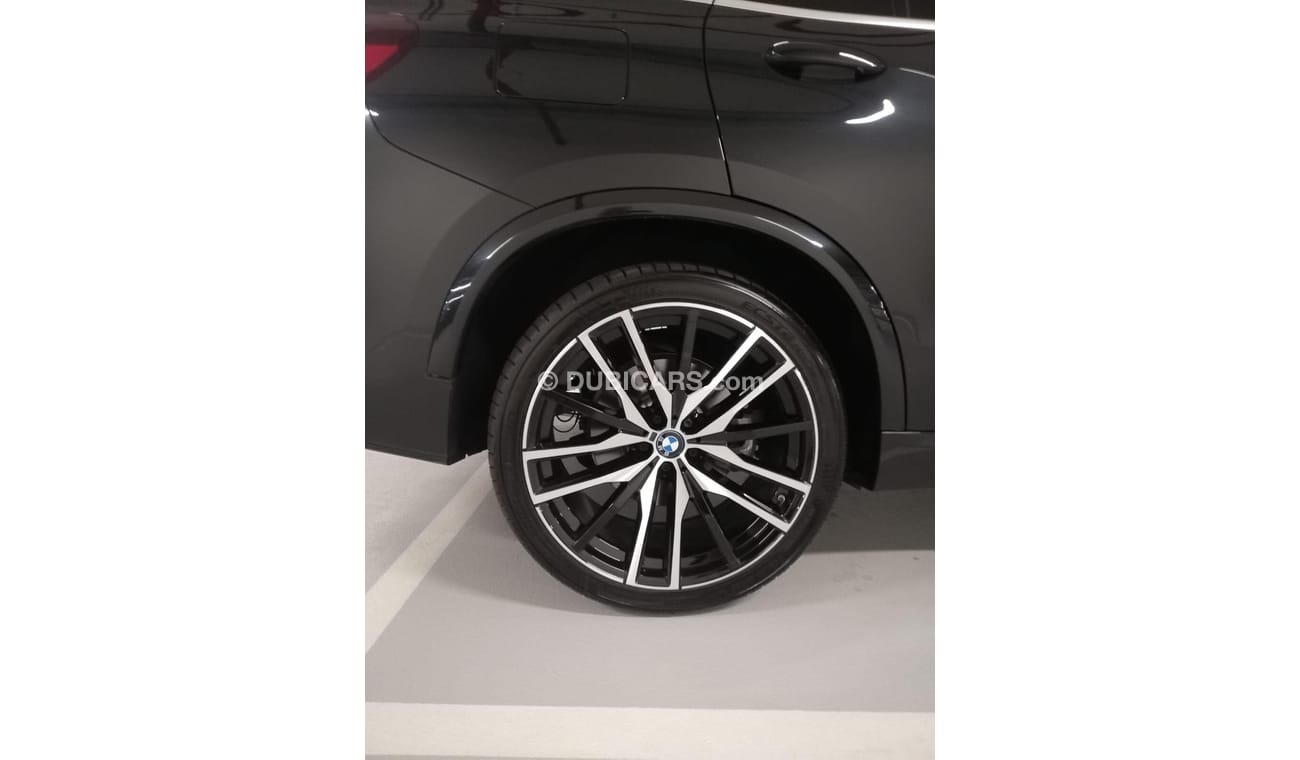 BMW X5 2023 M KIT X DRIVE I 40| Warranty | 15200 KM, the best price  in the market for  sale