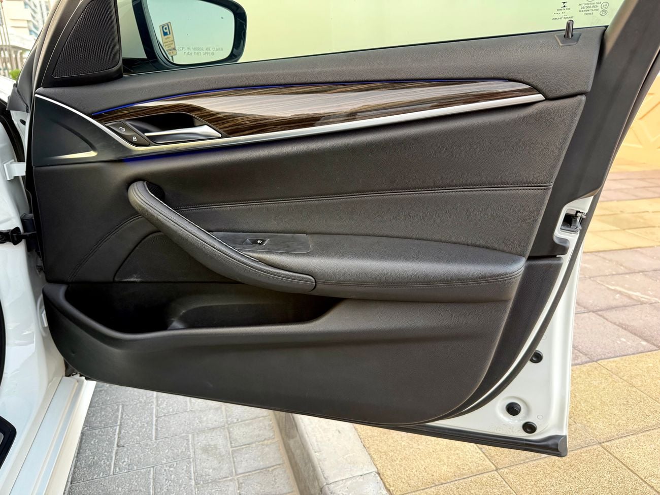 بي أم دبليو 530i