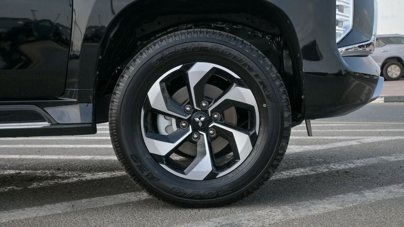 Mitsubishi Montero Sport Brand New Montero Sport GLS 2025 Export 3.0L 4WD Petrol A/T|Black/Black|MONTEROSPORT-GLS-25|