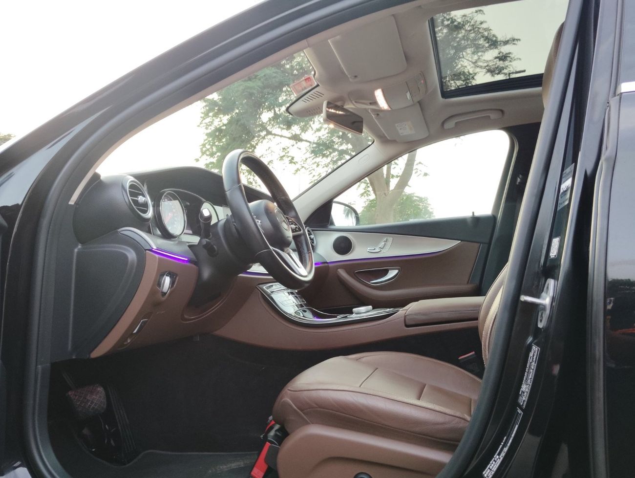 مرسيدس بنز E200