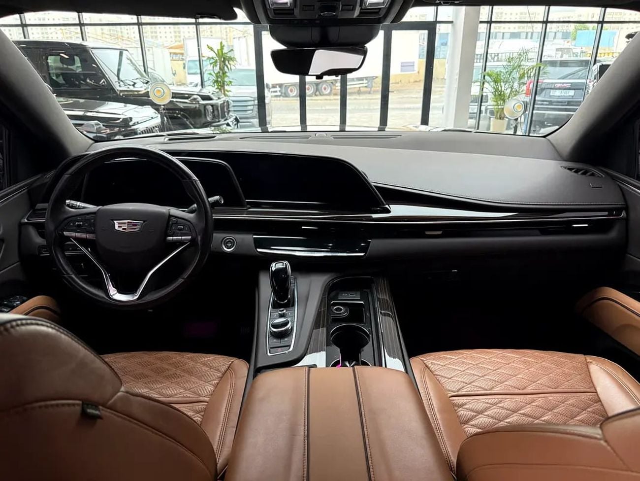 كاديلاك Escalade ESV ESV | GCC specs | V8 | 7 Seater | Clean Condition