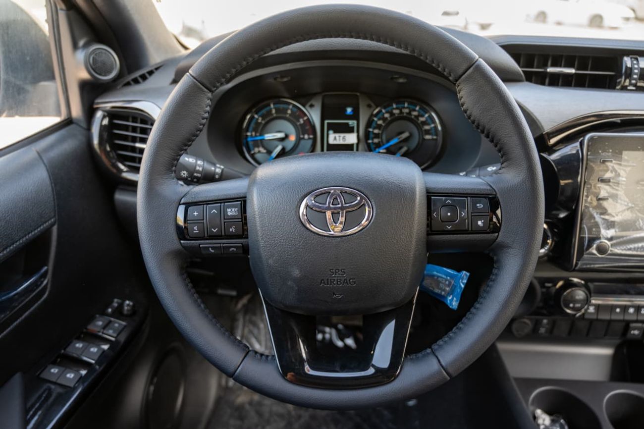 تويوتا هيلوكس 2.8L GD Adventure | Double Cabin Pickup | Automatic | Four Wheel drive | Diesel | 5 Seats | 4 Door