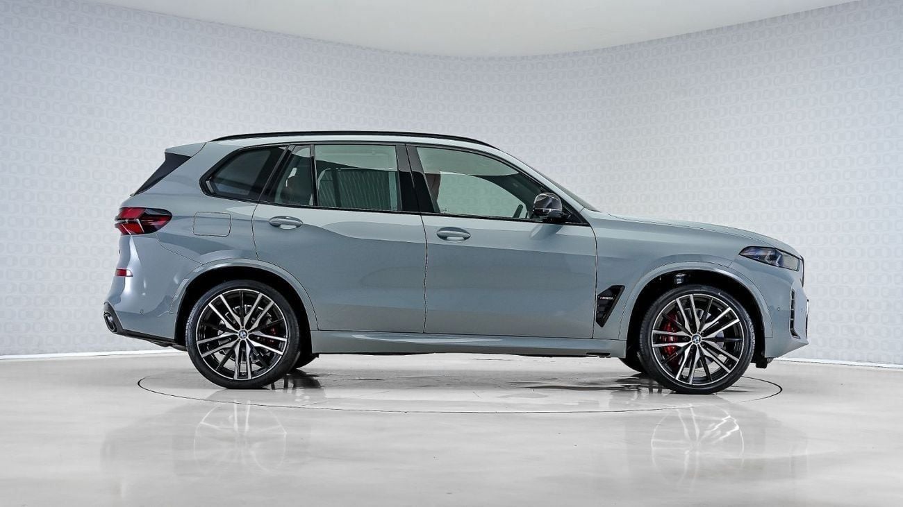 BMW X5 M60i | AED 6,432 PM | Warranty - Service April 2030 | GCC