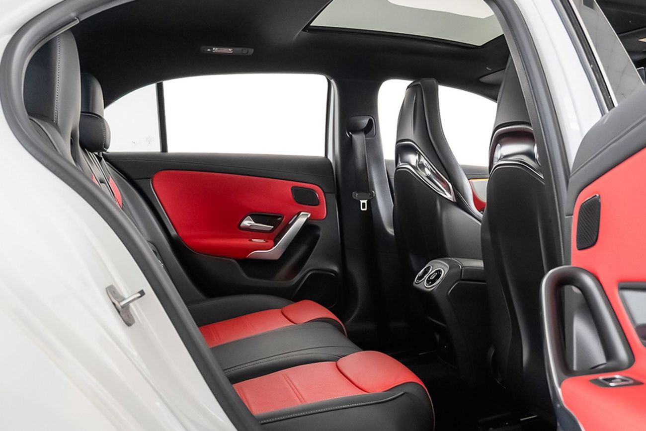 Mercedes-Benz AMG 4MATIC Hatchback, миниатюра 14