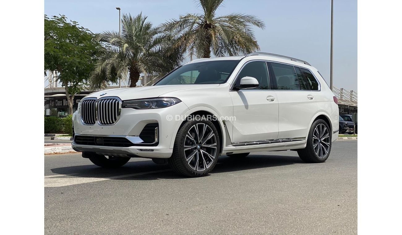 BMW X7 40i M Sport Pure GCC SPEC UNDER WARRANTY AND SERVICE CONTRACT