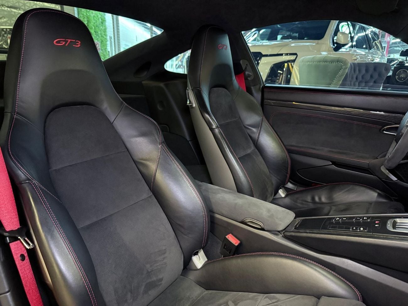 Porsche 911 GT3 3.8L (492 HP) 2015 PORSCHE 911 GT3 - GCC - WARRANTY From Dealership till 2027 - Full Service His