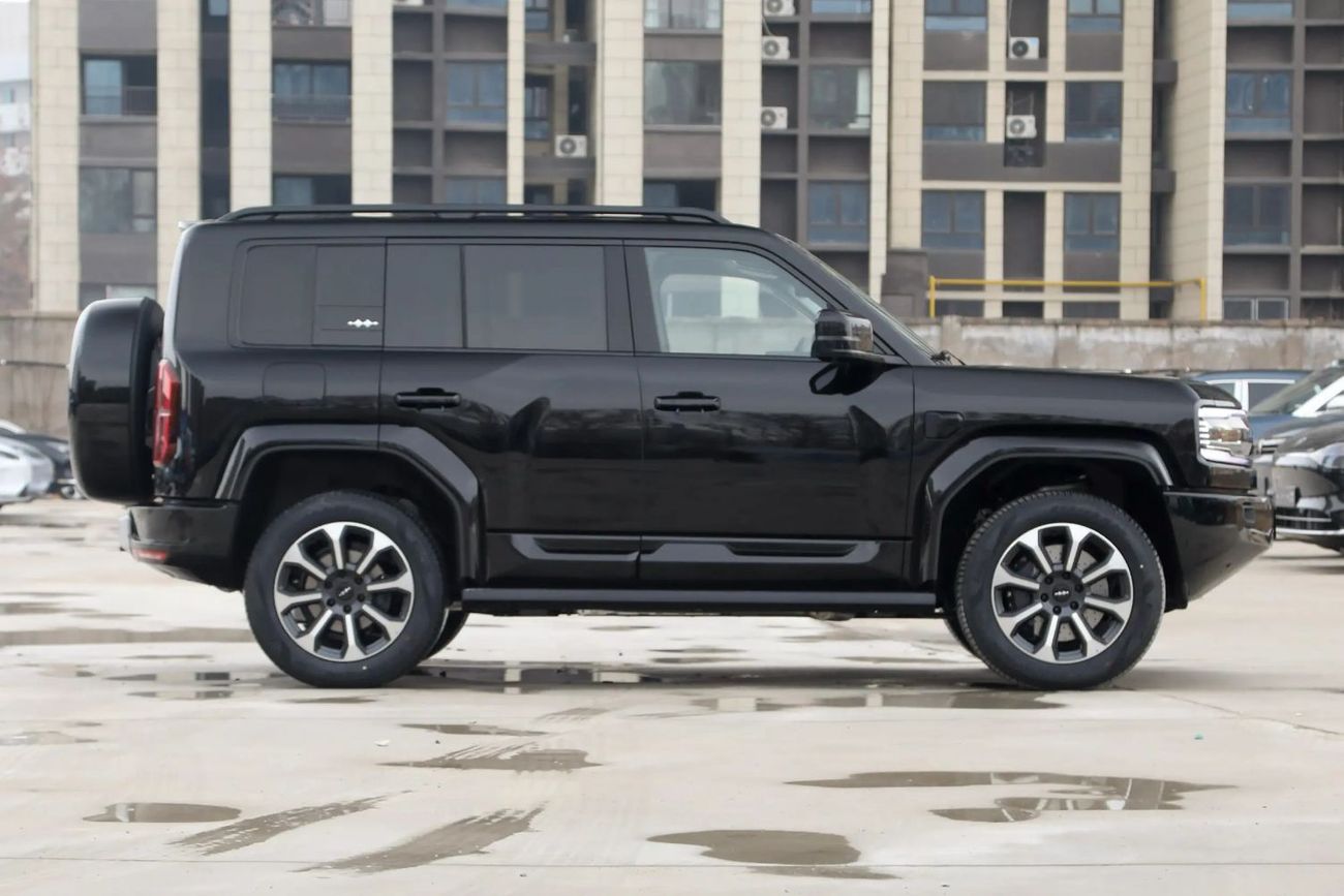 بي واي دي ليوبارد 5 ULTRA