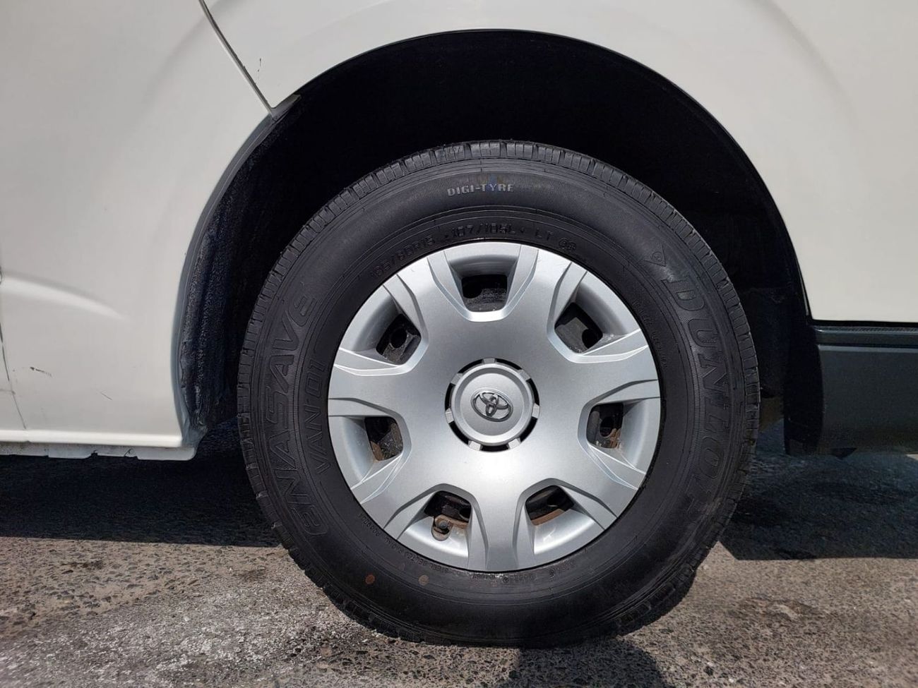 تويوتا هاياس TOYOTA HIACE VAN RHD 2015 MODEL 3.0 L DIESEL AUTOMATIC(PM15731)