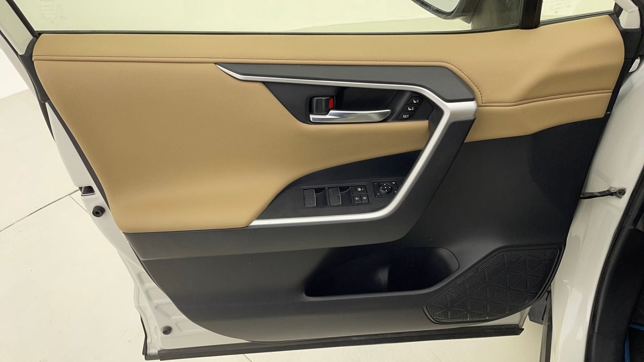 Toyota RAV4 VXR HEV 2.5 | Zero Down Payment | Home Test Drive