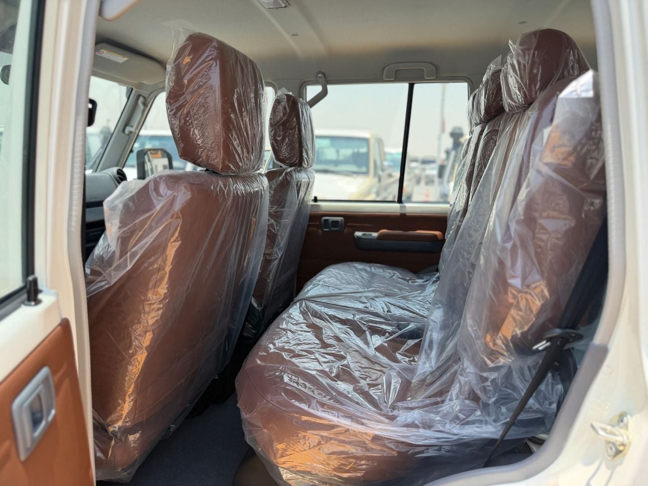 تويوتا لاند كروزر 76 Toyota Land Cruiser 76 (LC76) diesel 2.8-liter