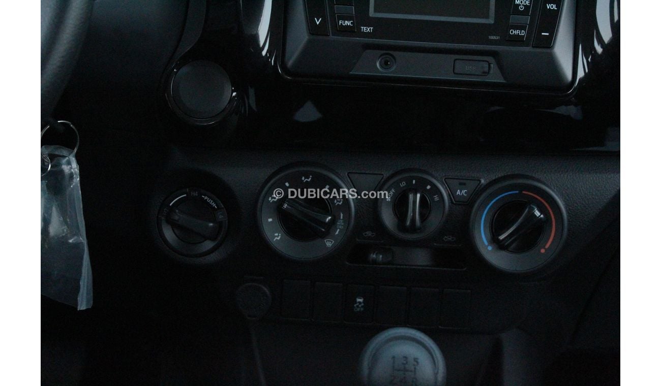 Toyota Hilux 2.7 Double Cabin 2019 Model, Manual Transmission