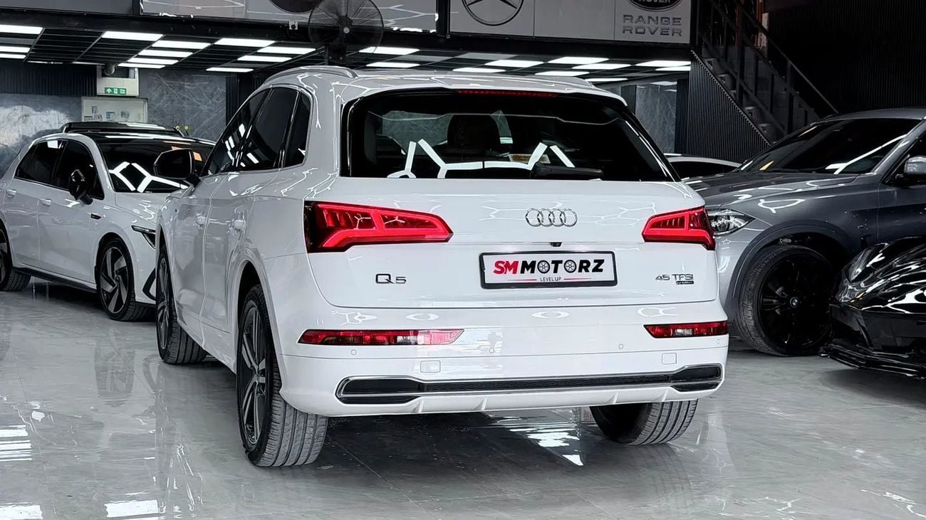أودي Q5 45 TFSI S-LINE